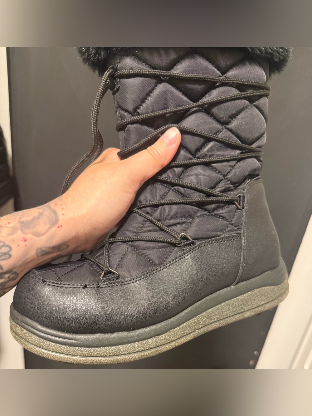 Cougar | Black Quilted Lace Up Winter Boots with Faux Fur Trim Style : Astral - Picture 13 of 15